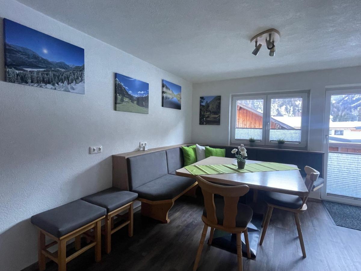 Ferienwohnungen Haus Bergflora Bach  Εξωτερικό φωτογραφία